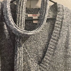 Lovely sweater with scarf